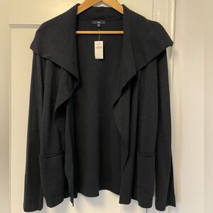 🎁 NWT GAP Women's Navy Cardigan